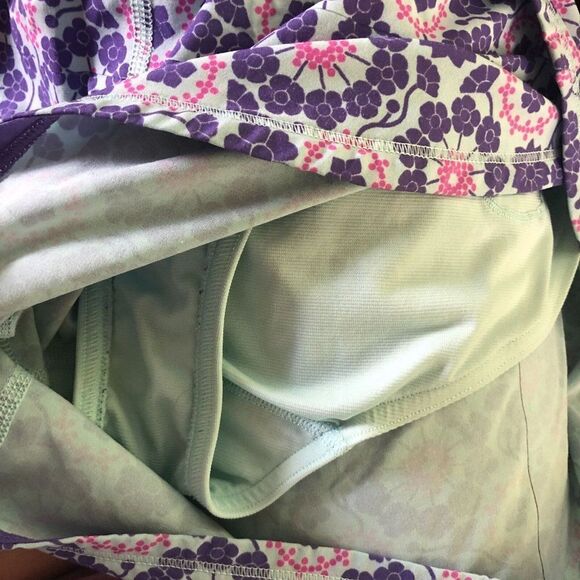 Lululemon Size 6 Run: Breeze By Short Twiggy Printed Power Purple Retro Athletic - Picture 4 of 4